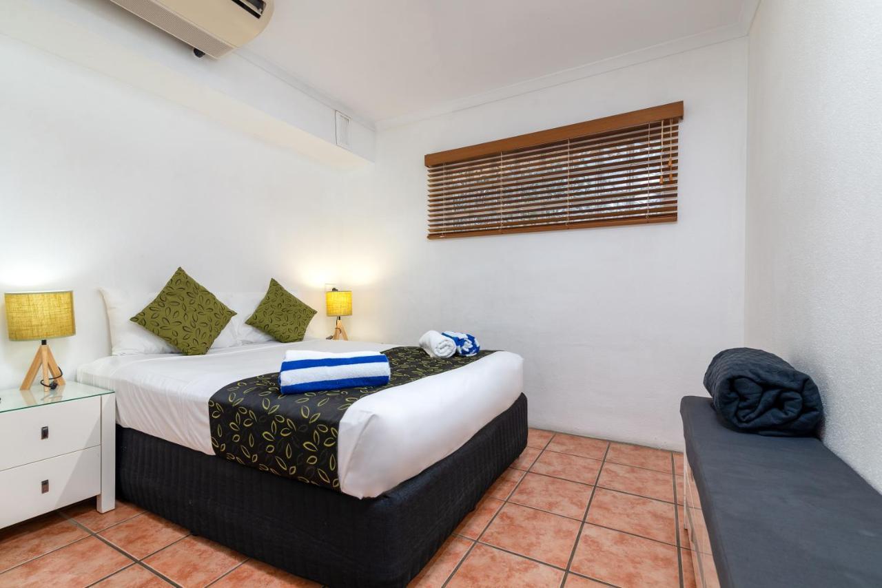 Aparthotel Paradise On The 4*