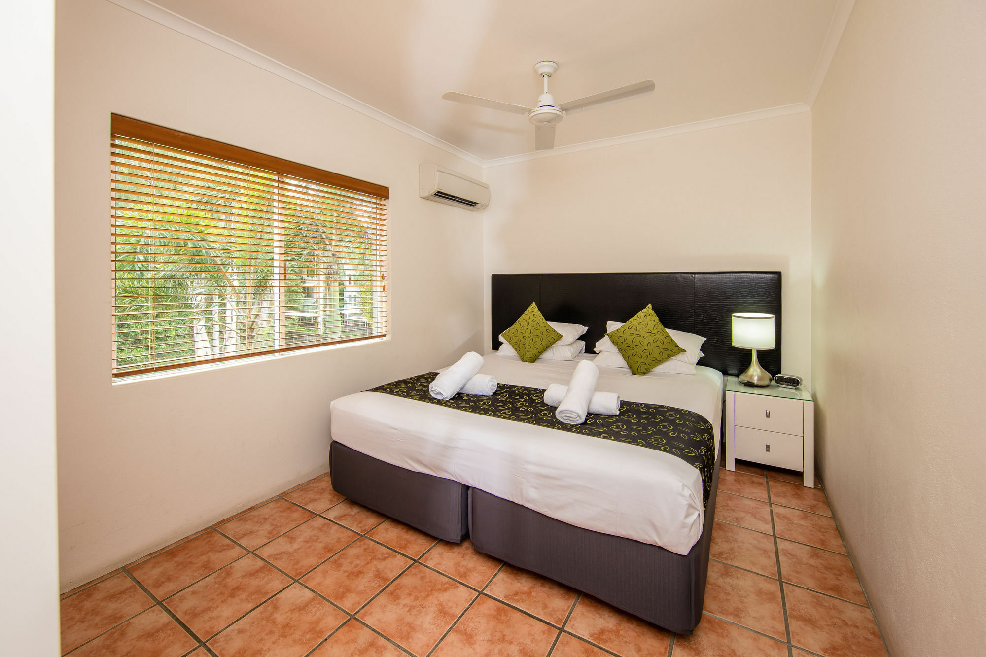 Paradise On The Aparthotel